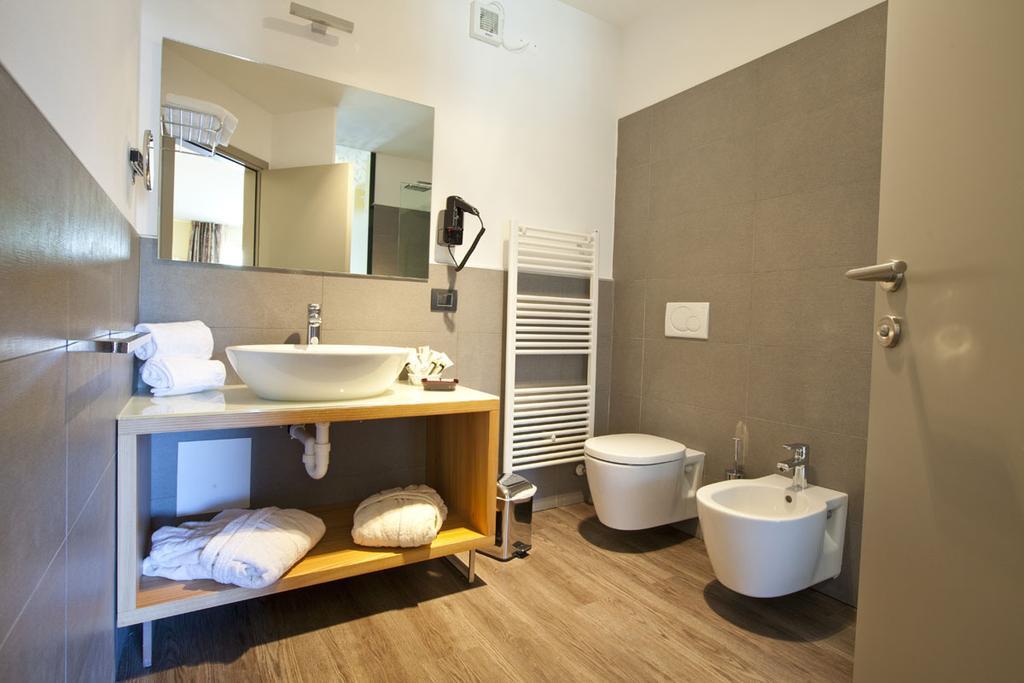 Harmony Suite Hotel Selvino Pokoj fotografie