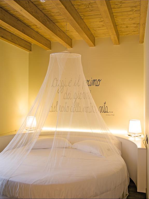 Harmony Suite Hotel Selvino Pokoj fotografie